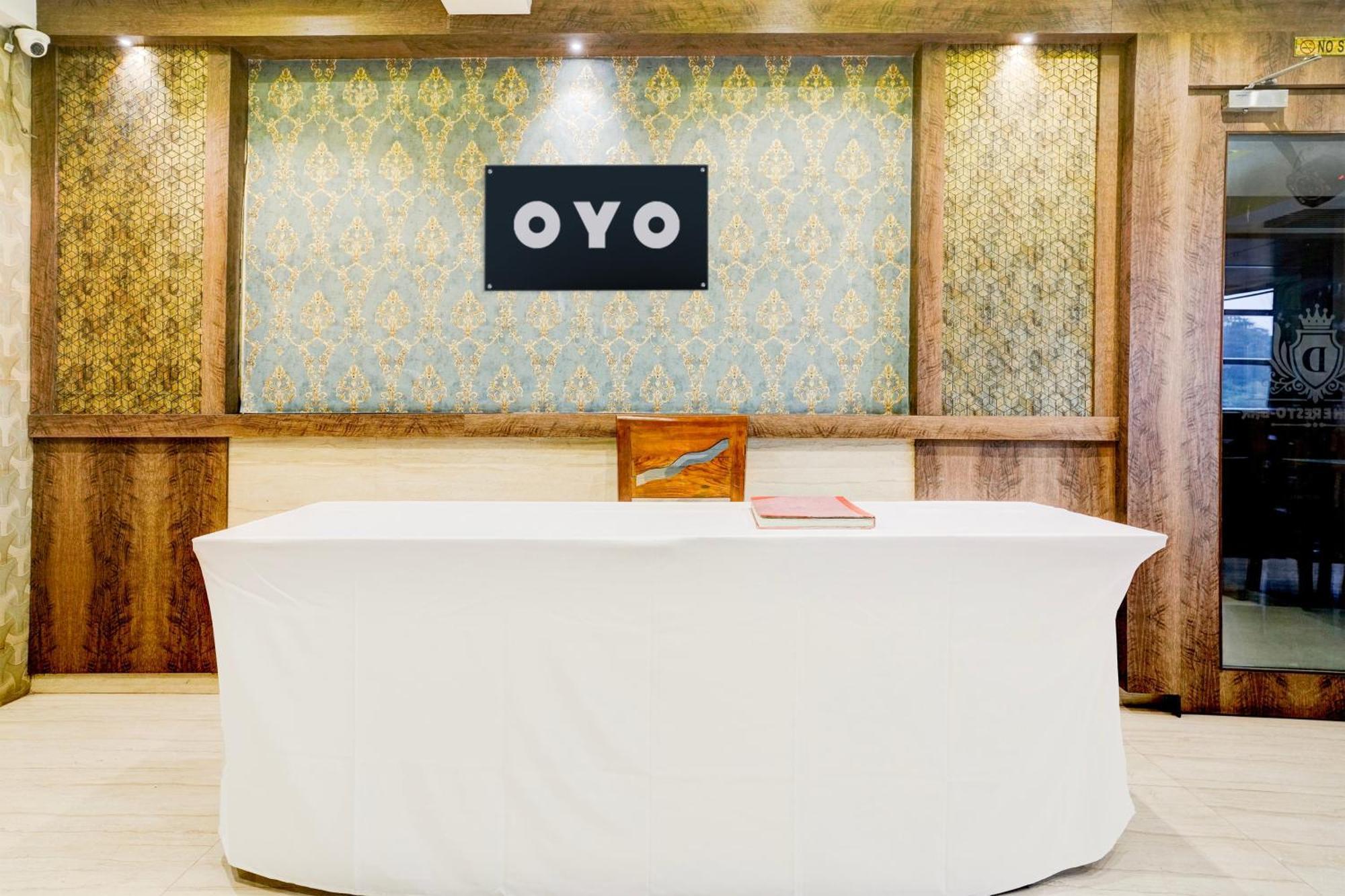 Super Hotel O Divine Fine Dine Lodging And Boarding Kalyān Eksteriør billede